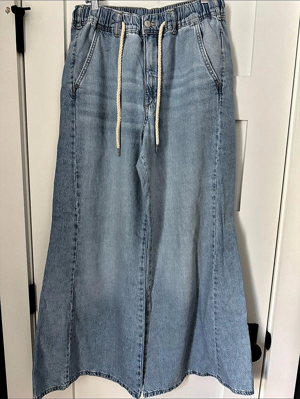 PILCRO Drawstring Pull-On Wide-Leg Jeans Blue Medium NWOT